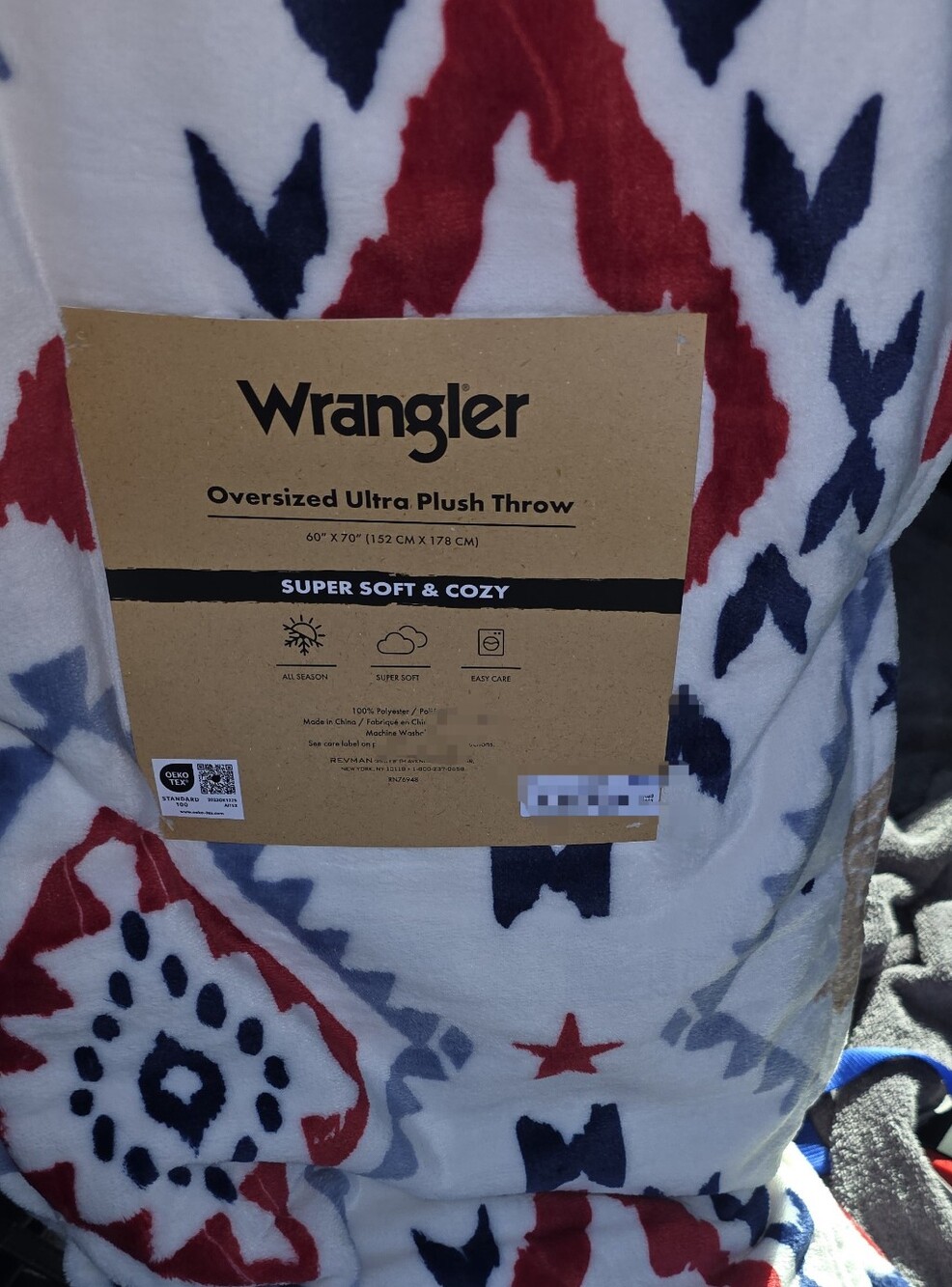 Wrangler Oversized Plush Throw - Red, Navy & Cream